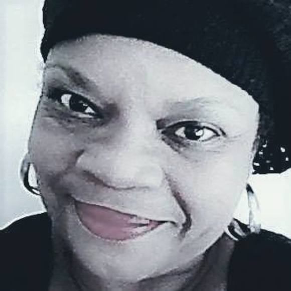 Meet your Posher, Amii - Picture 1 of 1